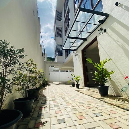 Aurelia Inn Kandy Exterior foto
