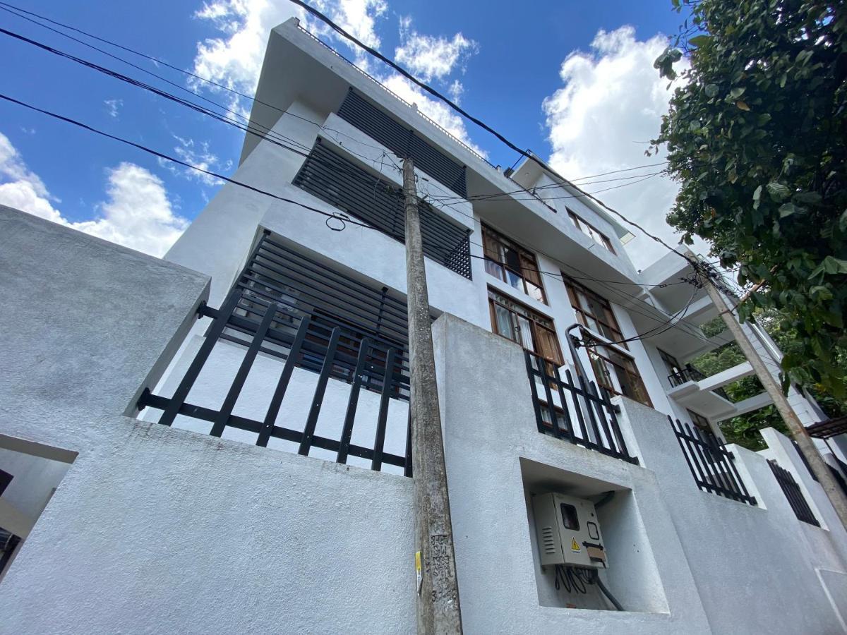 Aurelia Inn Kandy Exterior foto
